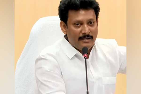 காலை உணவுத் திட்டம் குறித்து பேசி அசத்திய அரக்கோணம் பள்ளி மாணவர்!