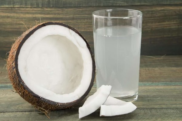 தேங்காய் தண்ணீர் குடித்தால் உடல் எடை குறையுமா?