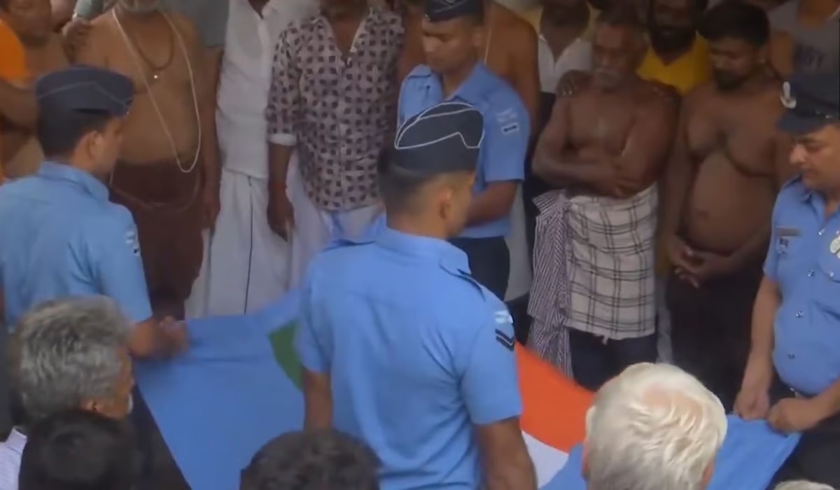 மின் மயானத்தில் டெல்லி கணேஷின் உடல் தகனம்!