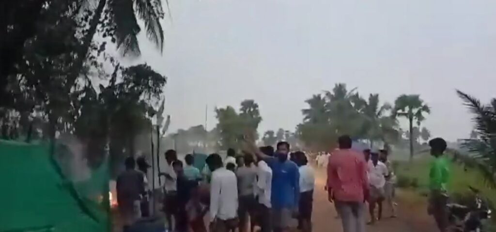 ஆந்திராவில்  பட்டாசு ஆலையில் தீ விபத்து - இருவர் உயிரிழப்பு