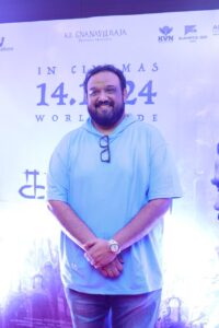 எனக்கு போன் பண்ணி பாராட்டுனாங்க.... ரசிகர்களுடன் 'கங்குவா' பார்க்க வந்த சிறுத்தை சிவா!