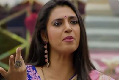 ஐதராபாத்தில் கஸ்தூரிக்கு  தஞ்சம் அளித்த தயாரிப்பாளர்!