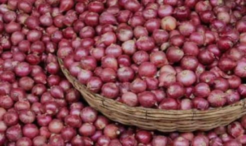 வெங்காயத்தின் விலை தொடர்ந்து உயர்வு, விலையை கேட்டாலே கண்களில் தண்ணீர் வருகிறது