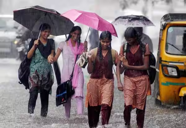 பள்ளிகளுக்கு விடுமுறை