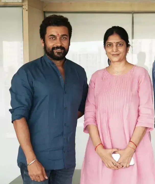 'புறநானூறு' படத்தை மீண்டும் தொடங்குவோம்..... சுதா கொங்கராவை அணுகிய சூர்யா!