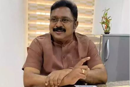 தமிழக மீனவர்களின் படகுகளை இலங்கை கடற்படை பயன்படுத்த அனுமதி அளித்தது அதிர்ச்சி -  டிடிவி தினகரன் கண்டனம்