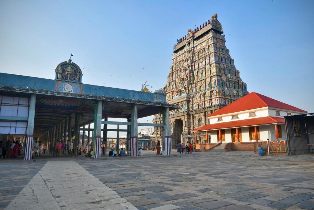 சிதம்பரம் நடராஜர் கோவில் வழக்கு - பத்திர பதிவுத்துறை விசாரணை நடத்த அனுமதி