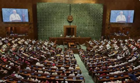 பாஜக , காங்கிரஸ் எம்.பிக்களுக்கு கொறடா உத்தரவு பிறப்பிப்பு