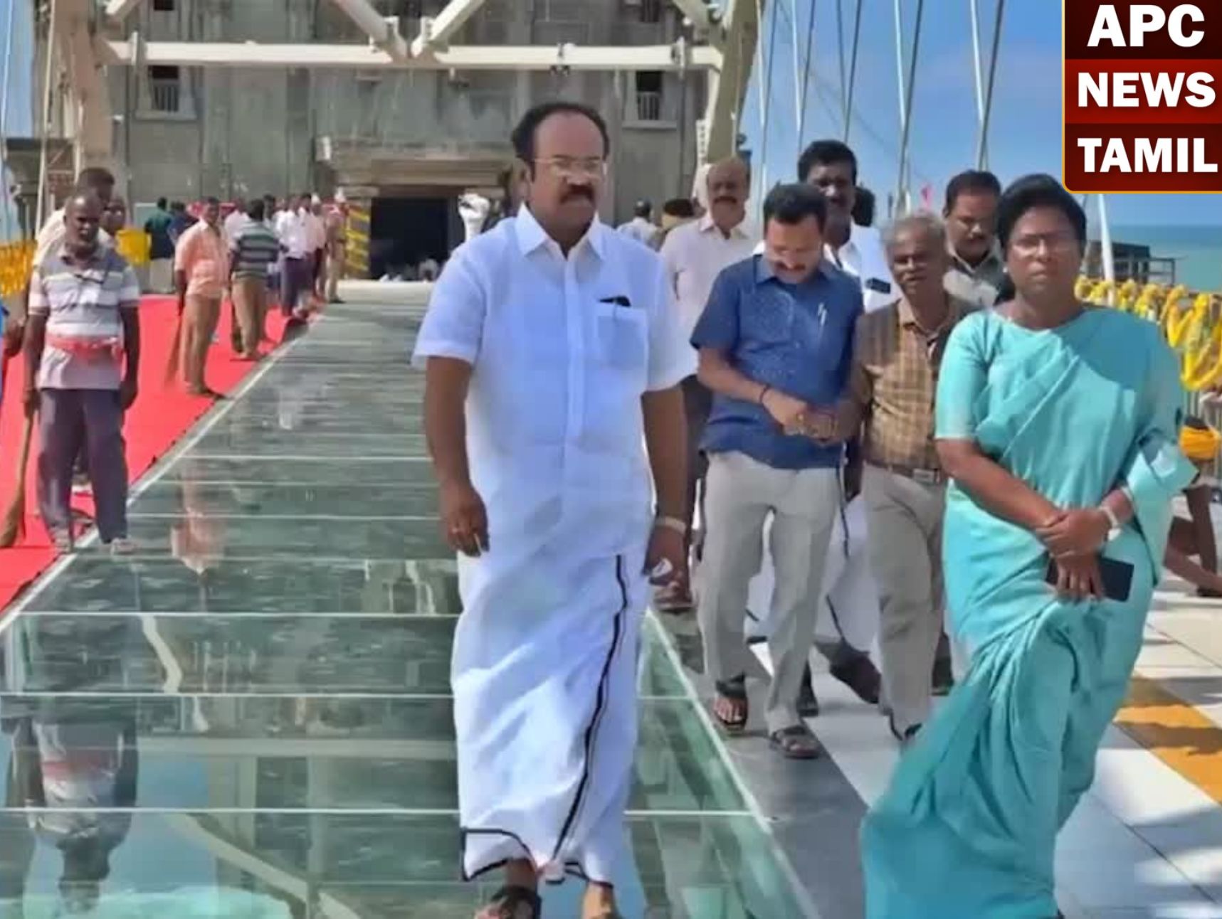 திறப்பு விழாவை முன்னிட்டு, கண்ணாடி பாலத்தின் இறுதிக்கட்ட பணிகளை ஆய்வு - அமைச்சர் தங்கம் தென்னரசு