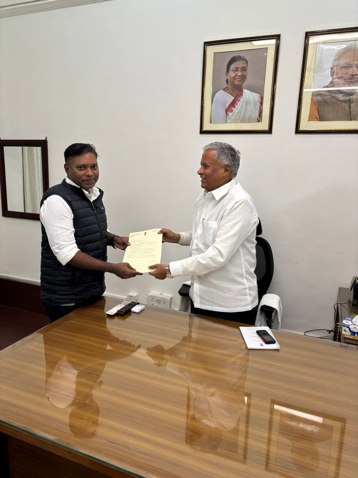 எம்பி சசிகாந்த் செந்தில் - திருவள்ளூரில் புதிய பயிற்சி முனையம் அமைக்க கடிதம்