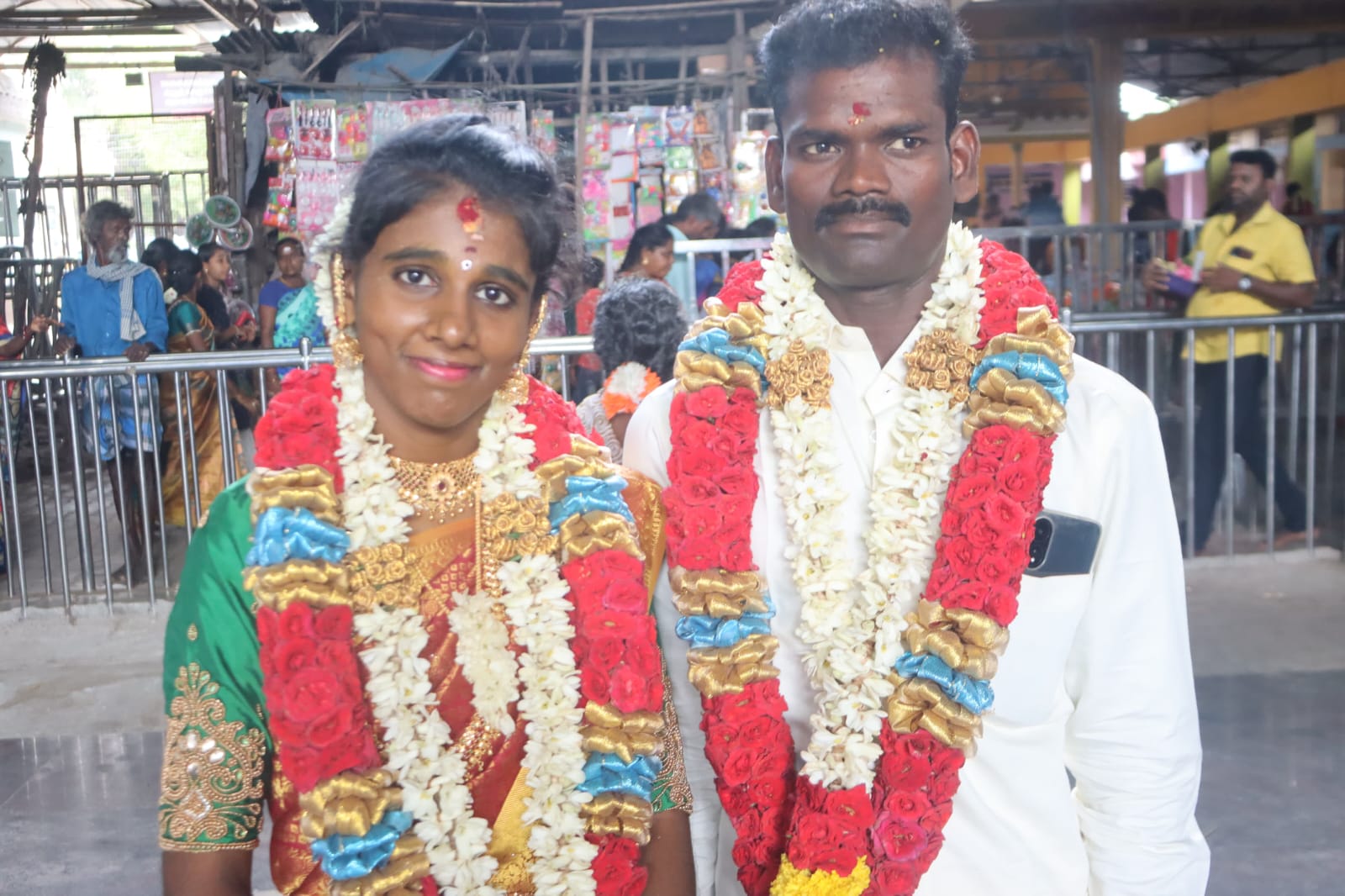 நான்கு மாத கர்ப்பிணி பெண் தற்கொலை – போலீஸ் விசாரனை