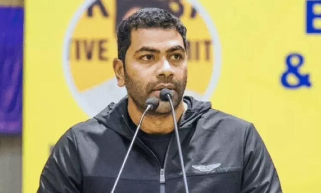 புஷ்பா-3 படத்தில் கதாநாயகனாக நடிப்பது போல், கனவு கண்டு கொண்டிருக்கும் ஆதவ் அர்ஜுன்...