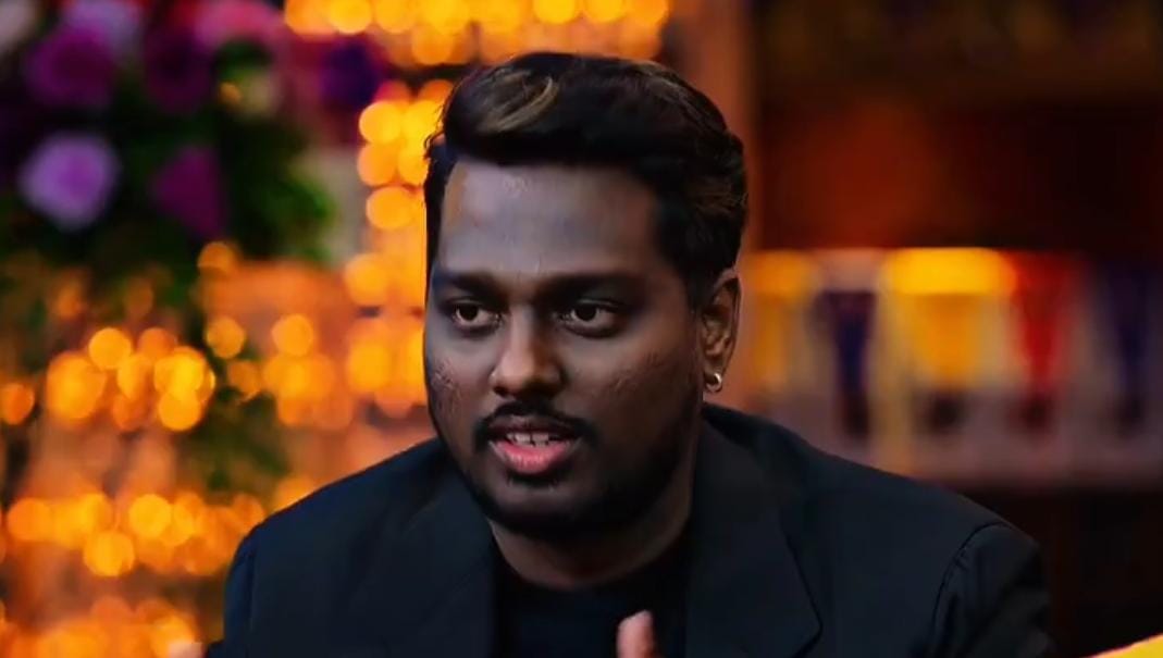 ஹீரோ & வில்லனாக அதகளம் செய்யும் அல்லு அர்ஜுன்.... இன்ப அதிர்ச்சியில் ரசிகர்கள்!