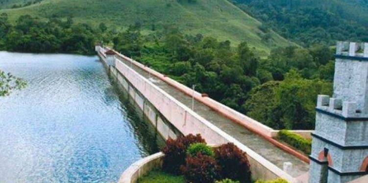 முல்லைப் பெரியாறு சர்ச்சையை எழுப்பியுள்ள கேரள வழக்கறிஞர்கள் 