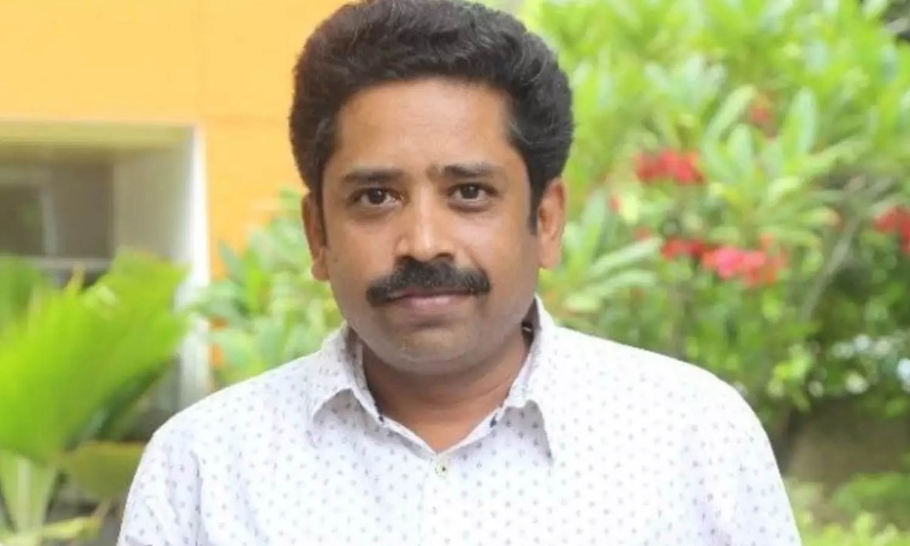 திரையுலகில் அடுத்த விவாகரத்து செய்தி..... பிரபல இயக்குனர் வெளியிட்ட பதிவு!