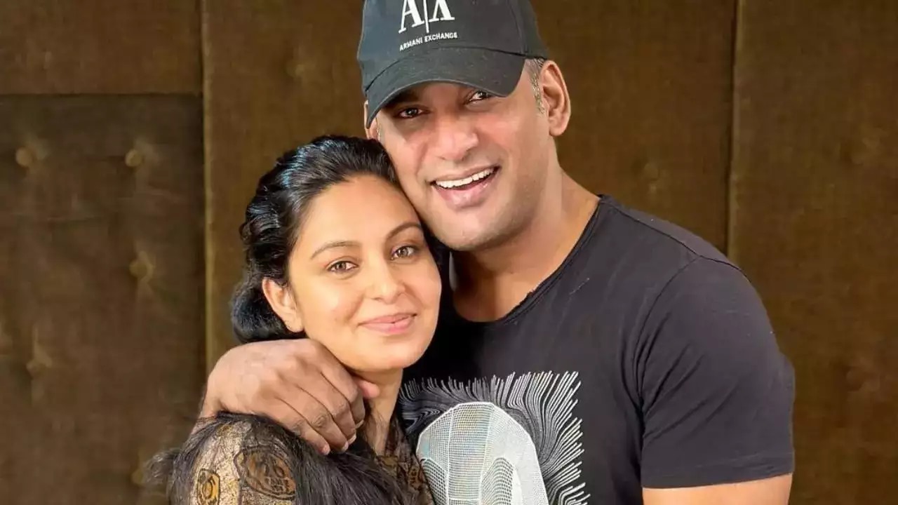 விஷாலுக்கும் எனக்கும் திருமணமா?..... 15 வருட காதல் குறித்து பேசிய நடிகை அபிநயா!