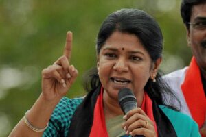 சட்டமன்றம் வரமாட்டோம் என வீட்டிலிருந்தே விடுமுறை கடிதம் கொடுத்தாலே எங்கள் முதல்வா் ஒப்புக்கொல்வார் - கனிமொழி எம்.பி