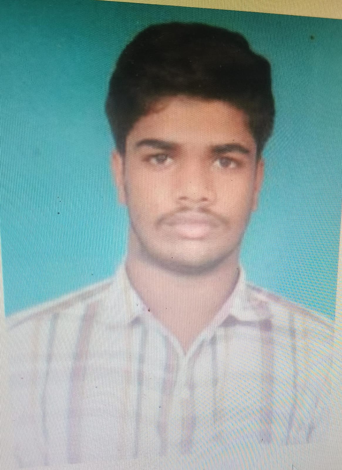 பிளஸ் ஒன்  மாணவர் மாடியில் இருந்து குதித்து தற்கொலை - போலீசார் விசாரணை