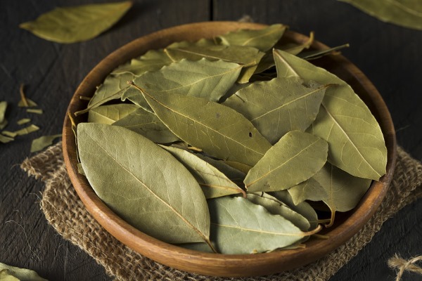 உடல் எடையை குறைக்க உதவும் பிரியாணி இலை!