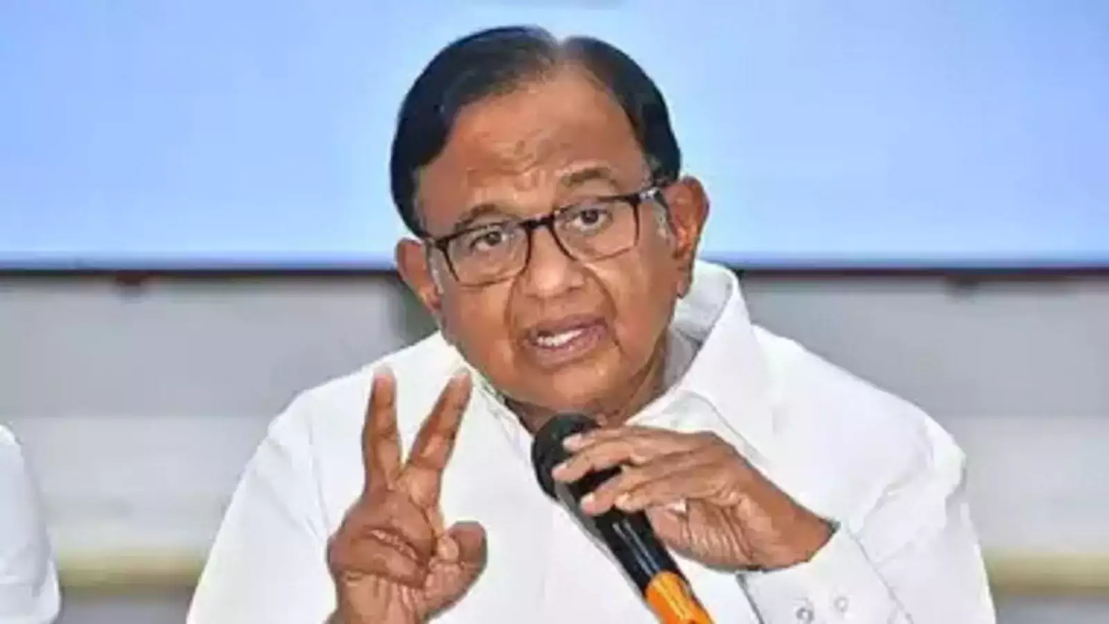 இந்திய வருமான வரிசட்டம், GST சட்டம் சுத்தியால் அடித்து பெறுவது போல தான் உள்ளது!