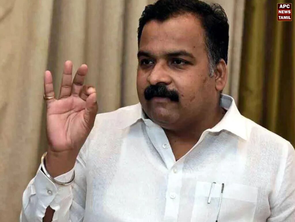 ரயிலில் பயணம் செய்யும் பெண்களின் பாதுகாப்பை மத்திய ரயில்வே அமைச்சர் மேற்கொள்ள வேண்டும் - எம்.பி  மாணிக்கம் தாகூர்