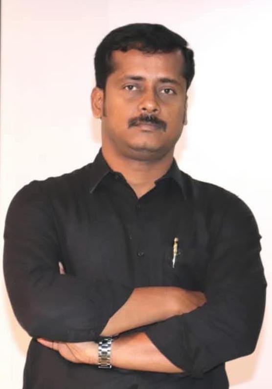 சீமான் மீது அதிருப்தி: நாடாளுமன்ற செயலாளர் ராஜினாமா!