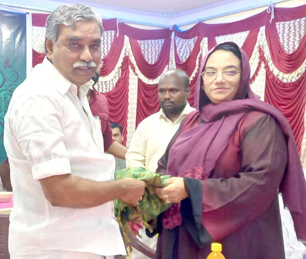 திமுக முதல் பெண் நகர்மன்ற தலைவரின் தலைக்கு மேல் தொங்கிய கத்தி... பதவி தப்பியது எப்படி..?