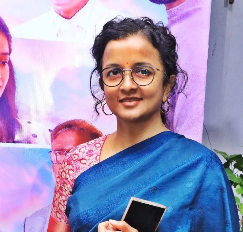 ரவி மோகனை தொடர்ந்து விஜய் சேதுபதியை இயக்கும் கிருத்திகா உதயநிதி!