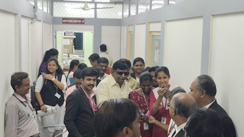 நடிகர் சிங்கமுத்து வழக்கு…சாட்சியம் அளிக்க நடிகர் வடிவேலு மாஸ்டர் நீதிமன்றத்தில் ஆஜர்!