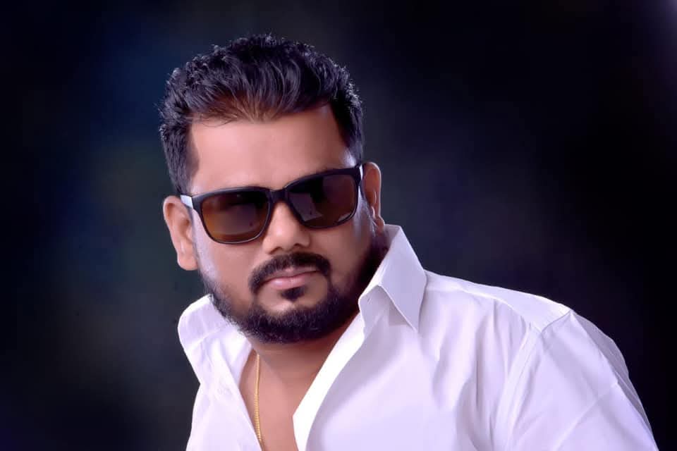 பணத்தகராறில் சரித்திர பதிவேடு குற்றவாளி வெட்டி கொலை - தப்பி ஓடியவர்களுக்கு வலைவீச்சு