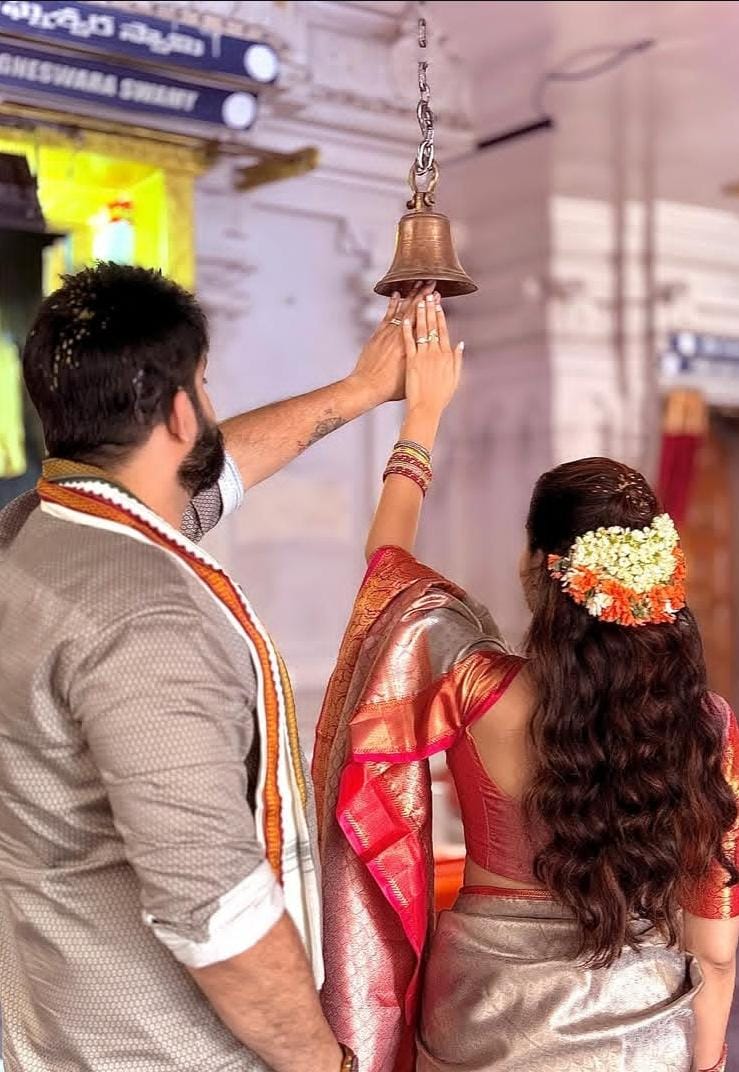 ஜோடி பொருத்தம் சூப்பர்.... வருங்கால கணவரின் புகைப்படத்தை பகிர்ந்த பிரபல நடிகை!