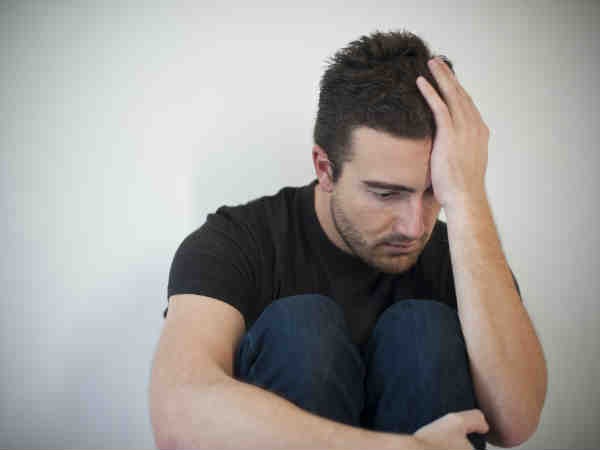 காலையில் வெந்நீர் குடிக்க தொடங்குங்க.... நோய்களுக்கு குட் பை சொல்லுங்க!