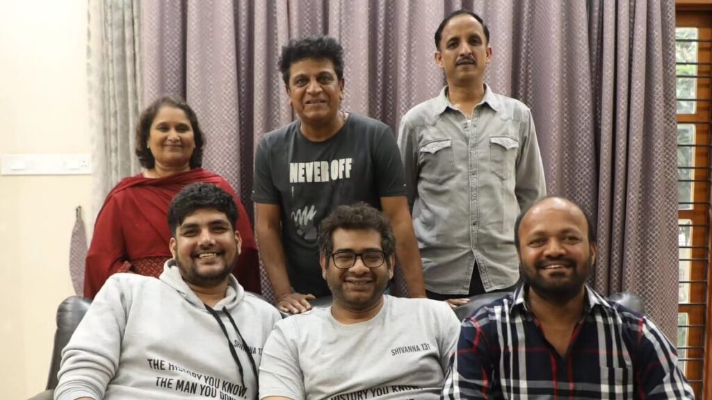 மீண்டும் படப்பிடிப்பில் இணைந்த சிவராஜ்குமார்.... ஆரத்தி எடுத்து வரவேற்பு!