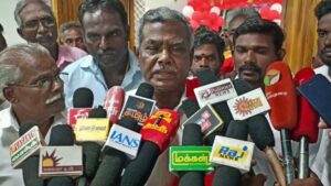 முழு பூசணிக்காயைக் சோற்றில் மறைக்கும் சபாநாயகர்…… பெ.சண்முகம்  பேச்சு