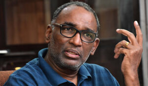 ஆளுநர்கள், குடியரசு தலைவருக்கு உத்தரவிட நீதிமன்றத்திற்கு அதிகாரம் உள்ளது - நீதிபதி செல்லமேஸ்வர்!