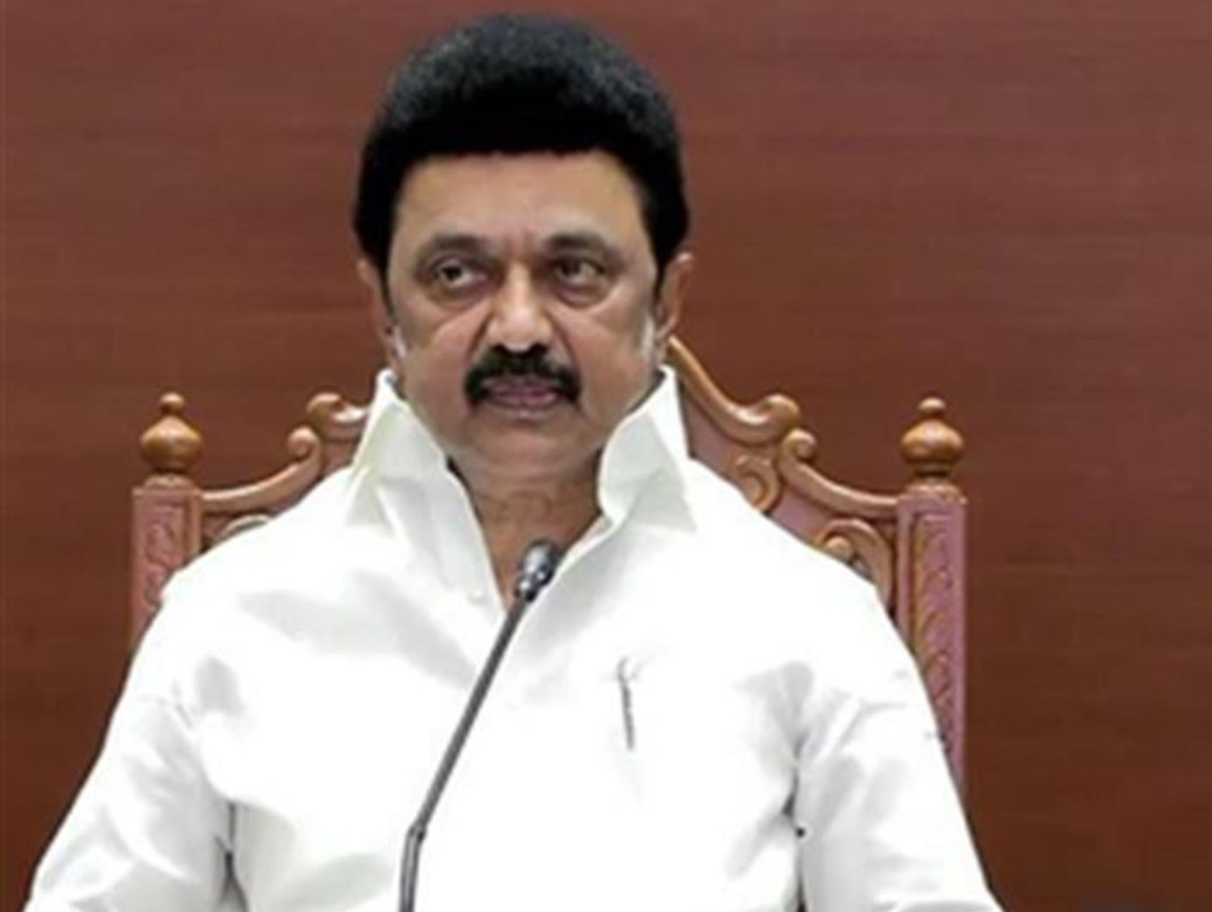 புத்தகங்கள் புதிய உலகிற்கான திறவுகோல்கள் - உலக புத்தக தினத்தை ஒட்டி முதல்வர் வாழ்த்து