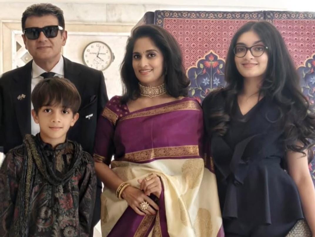 எனக்கு கிடைக்கும் பாராட்டுகள் அவருக்கு தான் சேர வேண்டும்..... நடிகர் அஜித்!