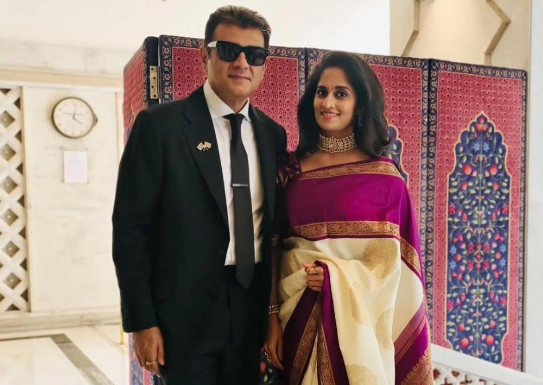 எனக்கு கிடைக்கும் பாராட்டுகள் அவருக்கு தான் சேர வேண்டும்..... நடிகர் அஜித்!