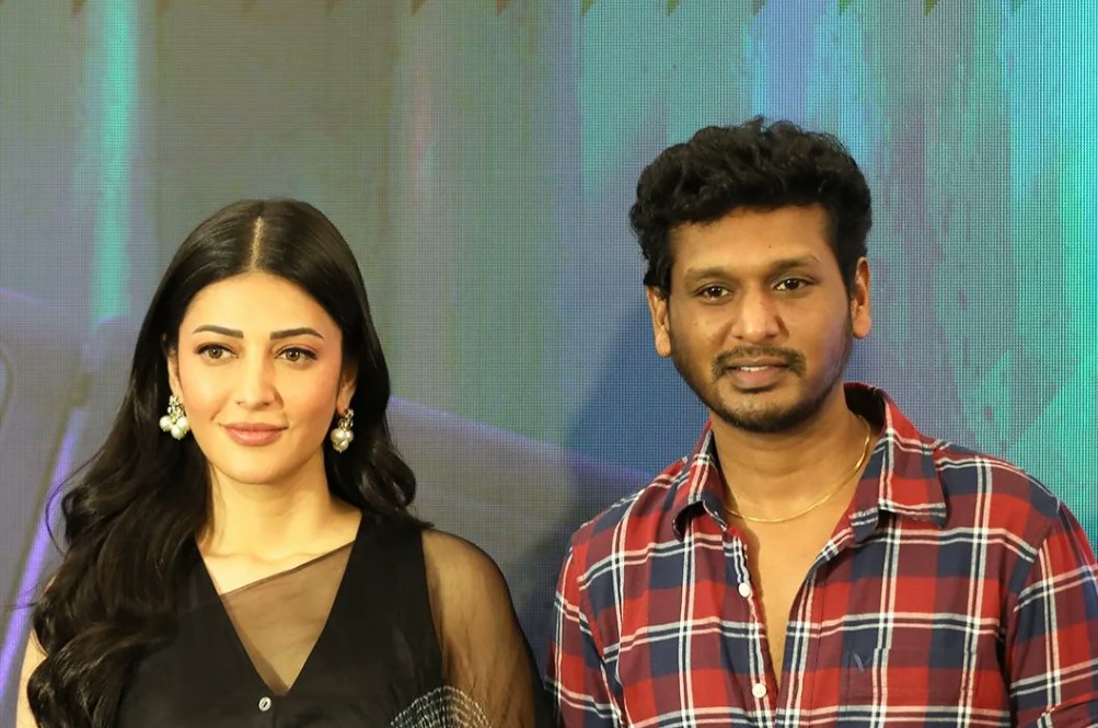 சிவகார்த்திகேயனுக்கு ஜோடியாகும் தனுஷ் பட நடிகை ..... இயக்குனர் யார் தெரியுமா?