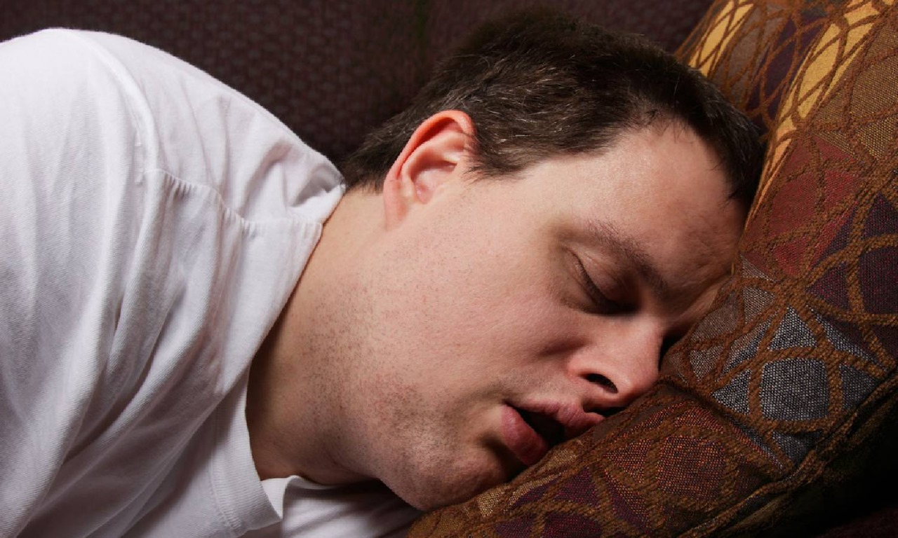 மரணத்தை ஏற்படுத்தும் குறட்டை .... தடுக்கும் வழிகள் என்னென்ன?