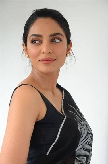 பா. ரஞ்சித்தின் 'வேட்டுவம்' படத்தில் இணையும் 'பொன்னியின் செல்வன்' பட நடிகை!