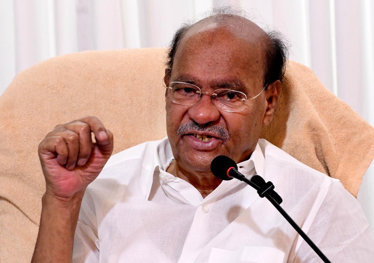 துணை வேந்தரின் இந்த பழிவாங்கும் செயல் கண்டிக்கதக்கது – ராமதாஸ் கண்டனம்!