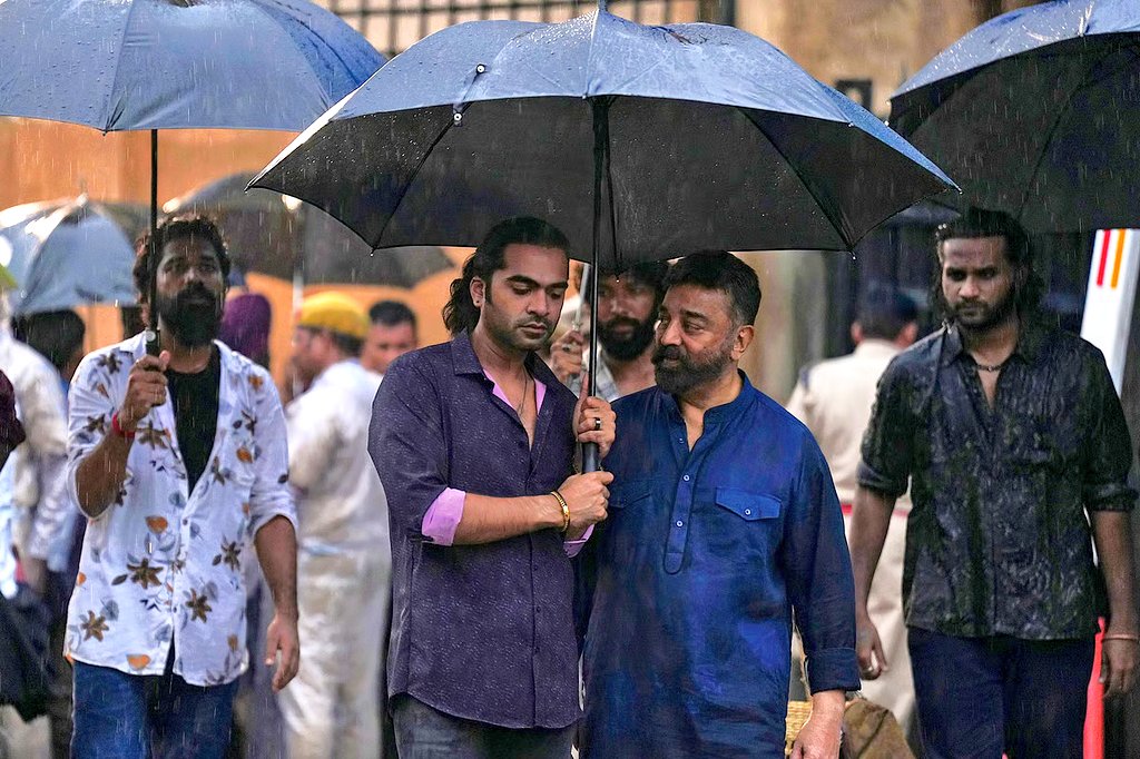 'தக் லைஃப்' படத்தின் லேட்டஸ்ட் புகைப்படங்கள் இணையத்தில் வைரல்!