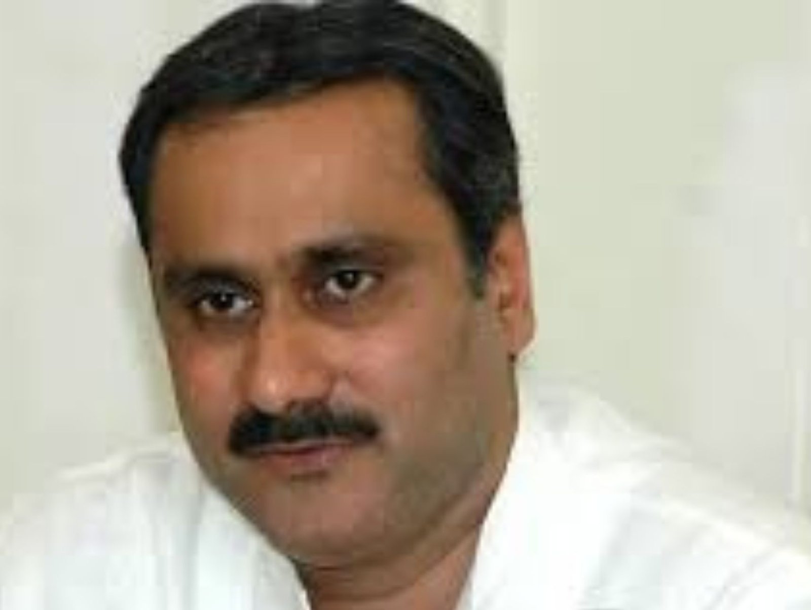 விளையாட்டுத் திடலை அழித்து கழிவுநீர் சுத்திகரிப்பு நிலையம் அமைப்பதா? – அன்புமணி கேள்வி