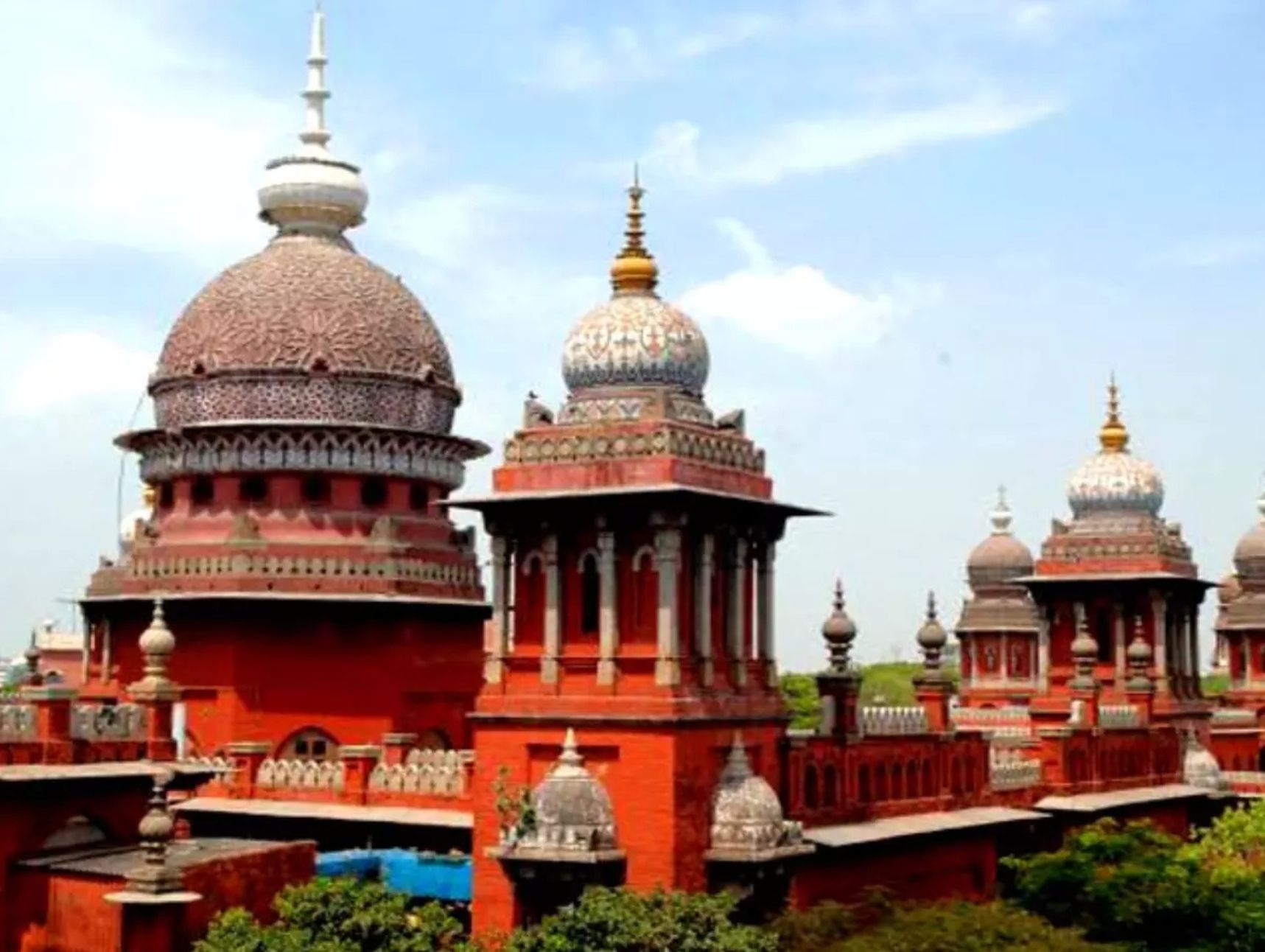 அன்னை இல்லம் வழக்கு விசாரணை ஒத்தி வைப்பு- சென்னை உயர்நீதிமன்றம்