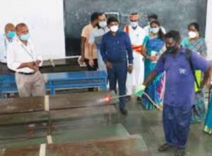 கோடை விடுமுறையை தொடா்ந்து பள்ளிகளை தூய்மைப்படுத்தும் பணி தீவிரம்…