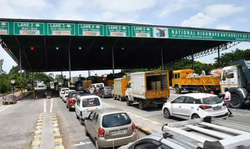 சுங்க கட்டணம் வசூலிக்க விதிக்கப்பட்ட தடையை நீக்கி - உச்ச நீதிமன்றம் உத்தரவு!