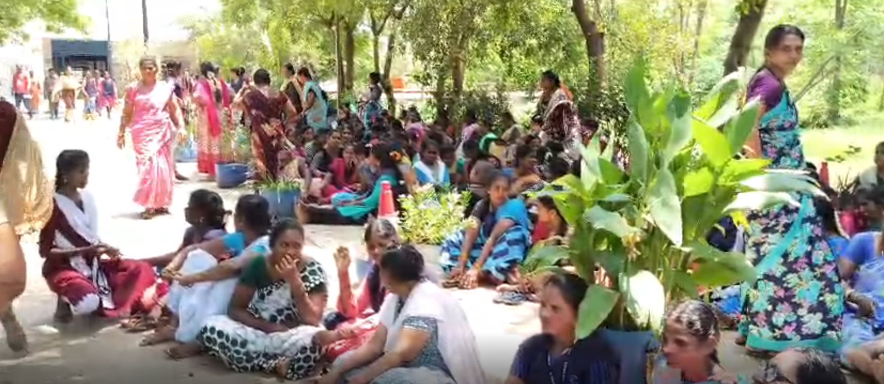 2வது நாளாக தொடரும் உள்ளிருப்பு போராட்டம்…