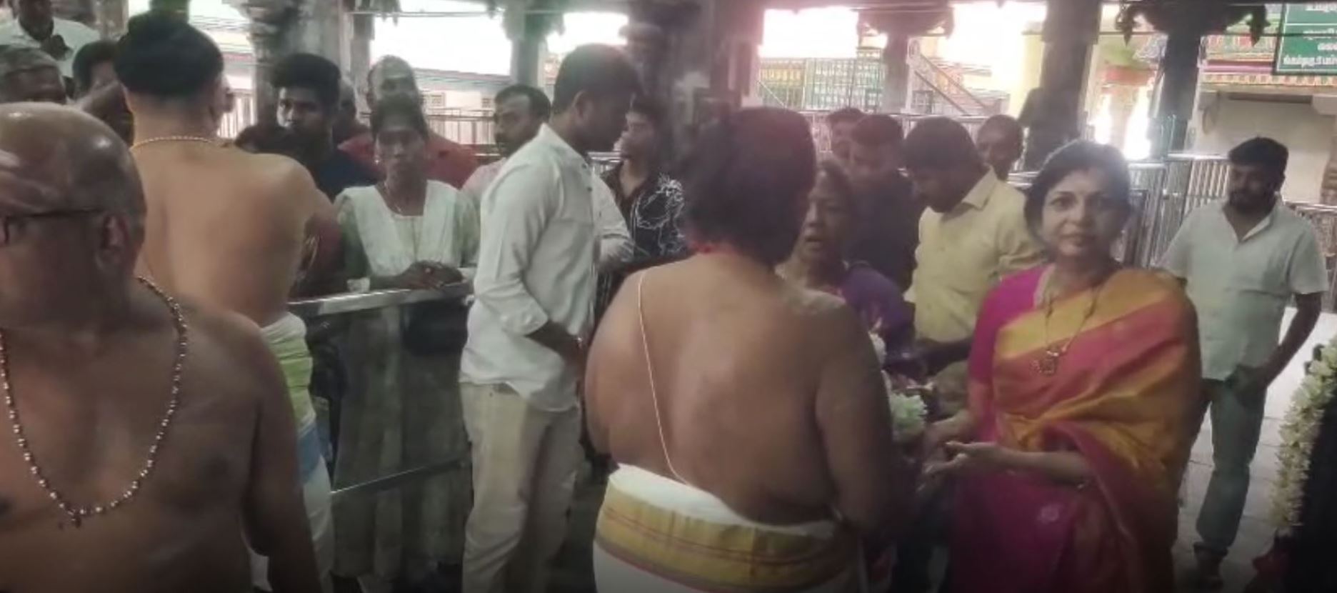 தந்தை, மகன் மோதலால் சாமியாராகவே மாறிய சௌமியா அன்புமணி…