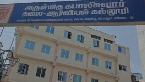 எடப்பாடியின் அவதூறு கருத்துக்கு மாணவர்களின் பெற்றோா் பதிலடி…